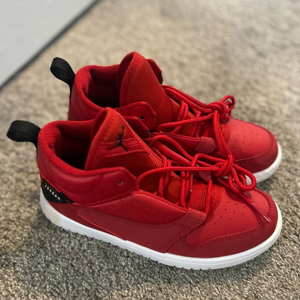Boys Air Jordan Fadeaway (GS) Red Sneakers